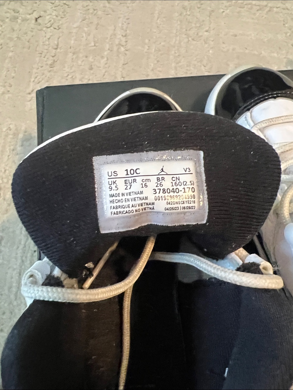 JORDAN 11 RETRO sz 10C Toddler (Gratitude) - Picture 6 of 7